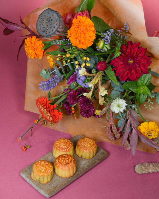 Autumn Moon Festival Bouquet 10/3-5 only